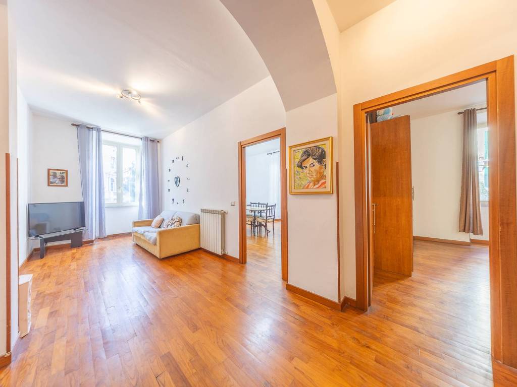 appartamento in vendita a Roma in zona Appio Latino