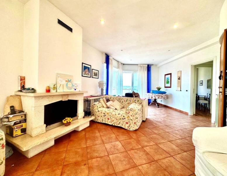 casa indipendente in vendita a Roma in zona Sette Bagni