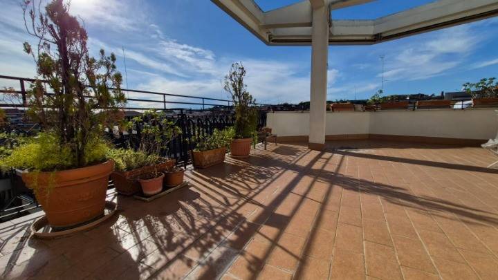 appartamento in vendita a Roma in zona Gianicolense