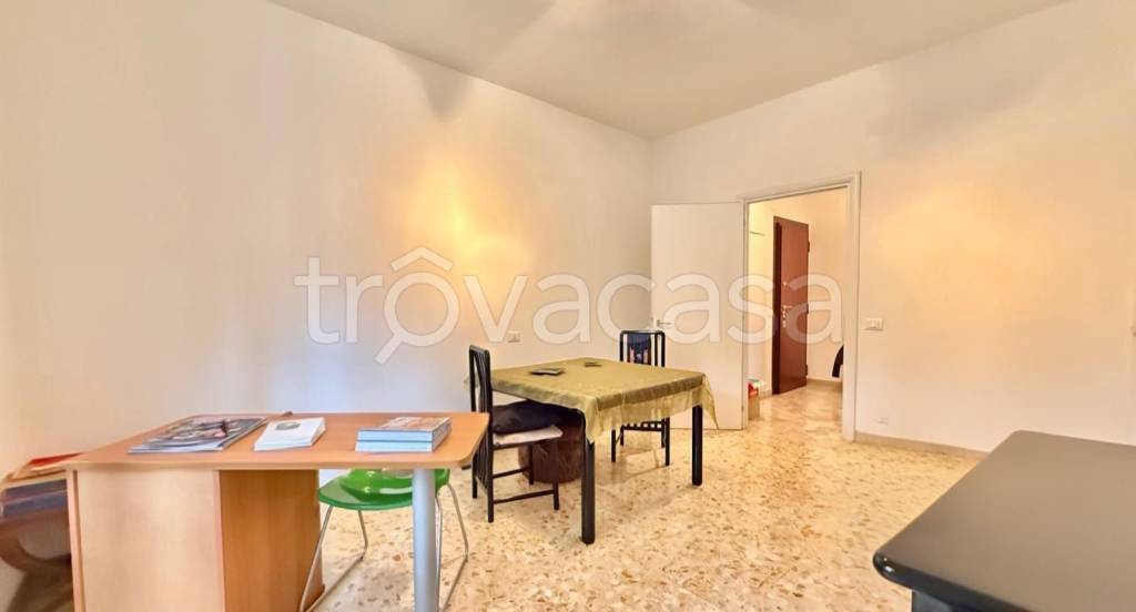 appartamento in vendita a Roma in zona Colle del Sole