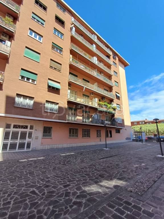 appartamento in vendita a Roma in zona Cinecittà