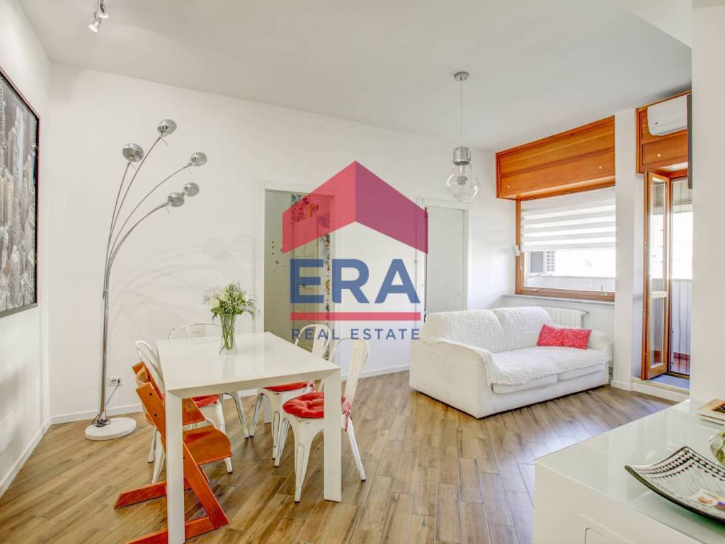 appartamento in vendita a Roma in zona Ardeatino