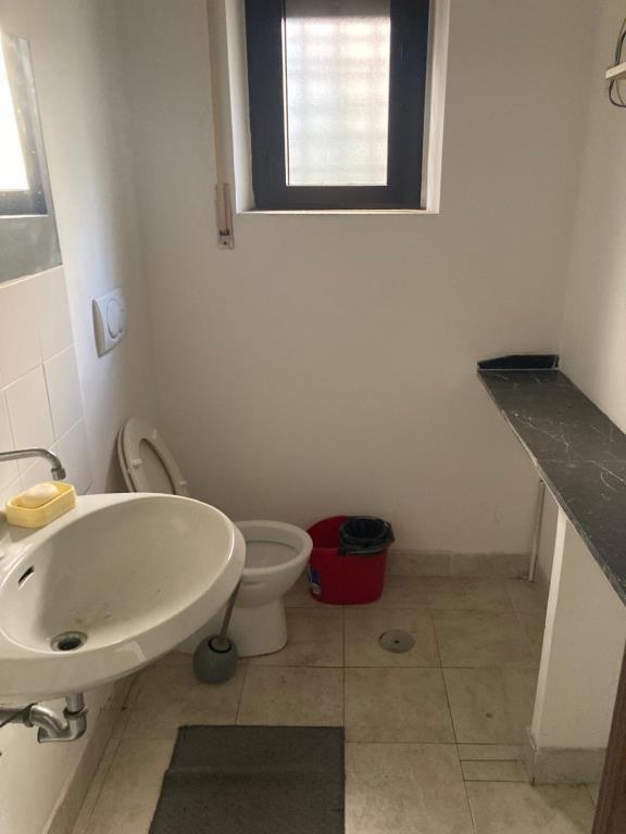 locale commerciale in vendita a Roma