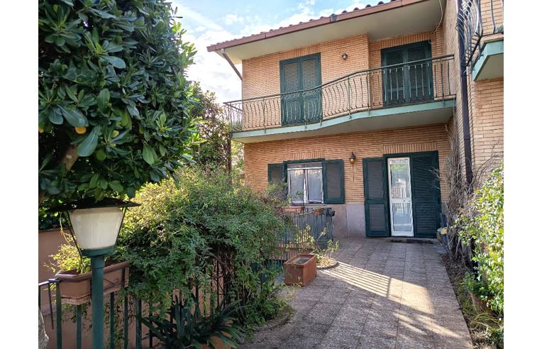 casa indipendente in vendita a Roma in zona Acilia