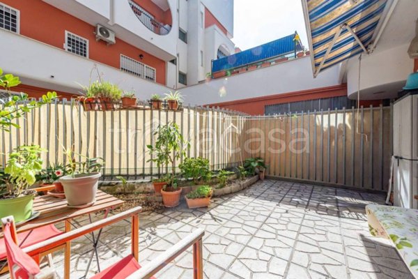 appartamento in vendita a Roma in zona Ostia