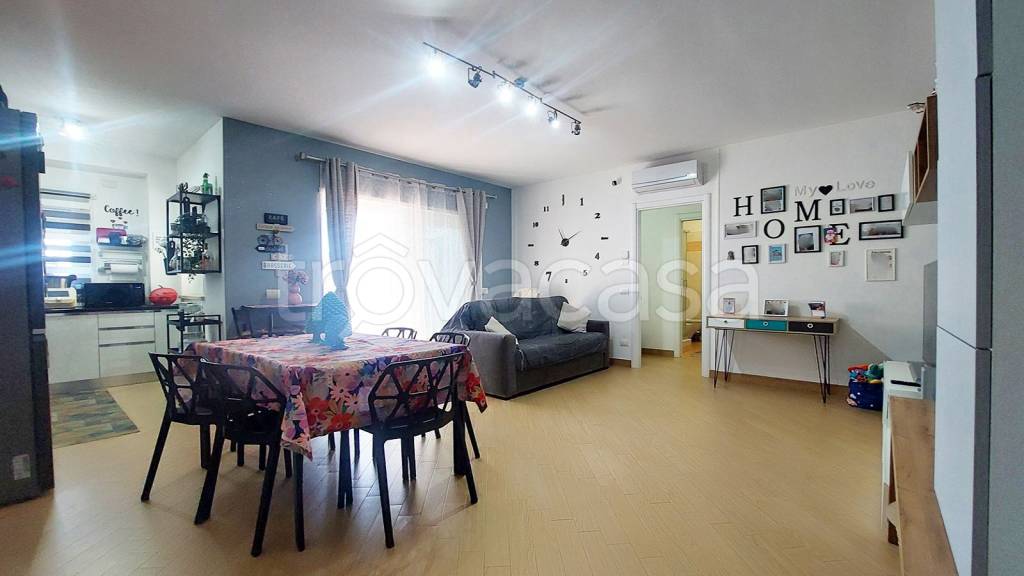 appartamento in vendita a Roma in zona Primavalle