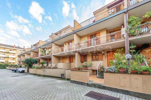 casa indipendente in vendita a Roma in zona Casal Morena