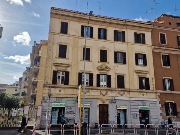 appartamento in vendita a Roma in zona Cinecittà