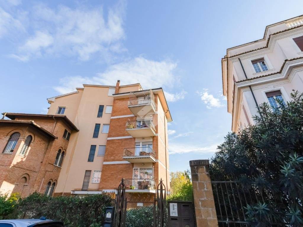 appartamento in vendita a Roma in zona Monte Sacro/Talenti
