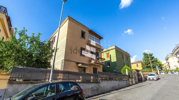 appartamento in vendita a Roma in zona Primavalle