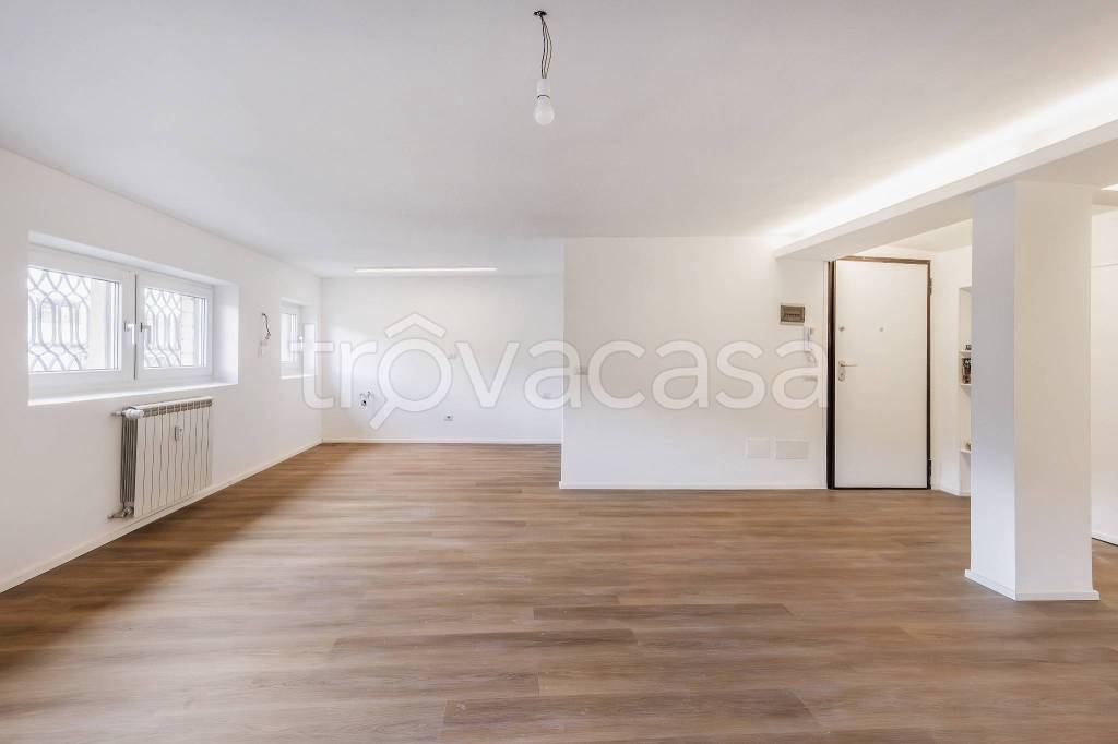 appartamento in vendita a Roma in zona Torrino