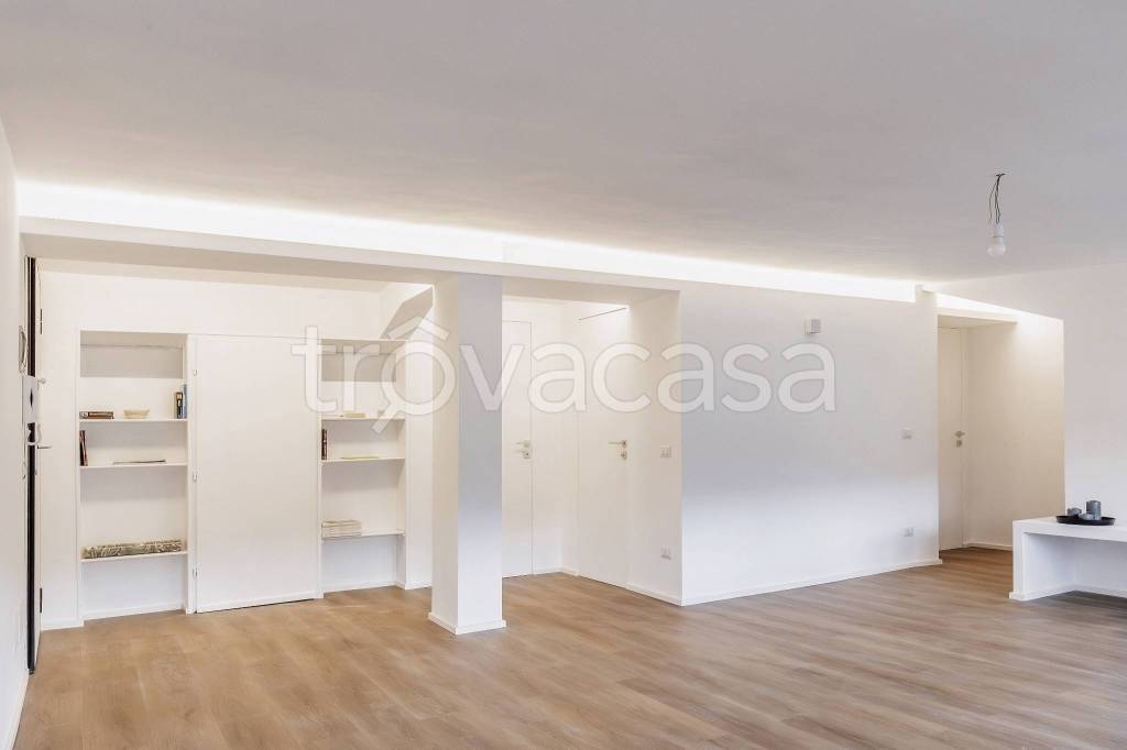 appartamento in vendita a Roma in zona Torrino