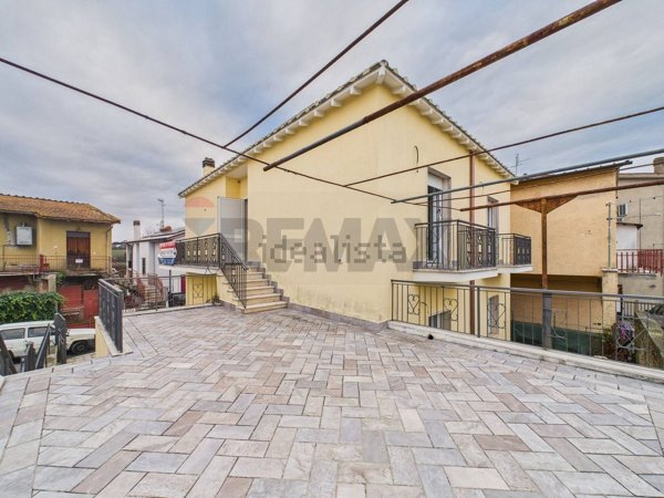 appartamento in vendita a Roma in zona Isola Farnese