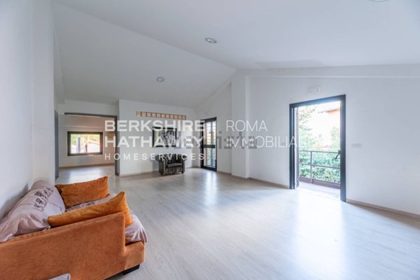 appartamento in vendita a Roma in zona Portuense