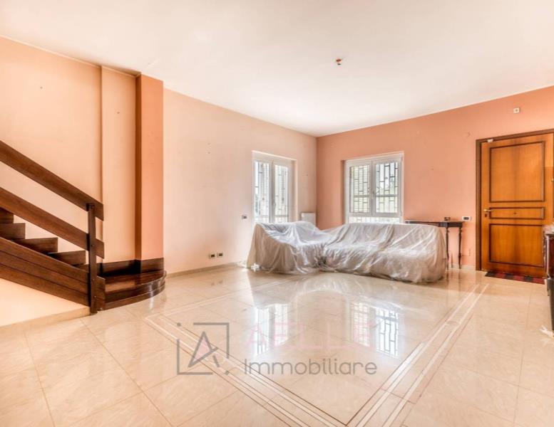 casa indipendente in vendita a Roma in zona Axa