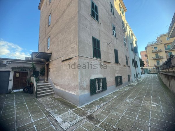 appartamento in vendita a Roma in zona Prenestino-Centocelle