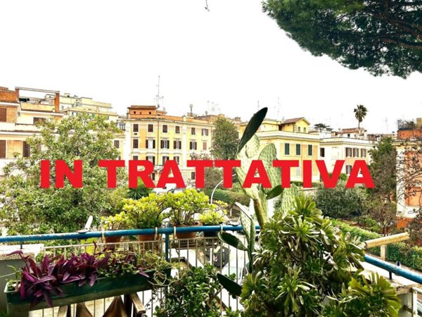 appartamento in vendita a Roma in zona Appio Latino