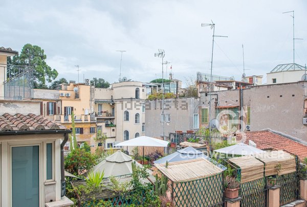 appartamento in vendita a Roma in zona Campo Marzio