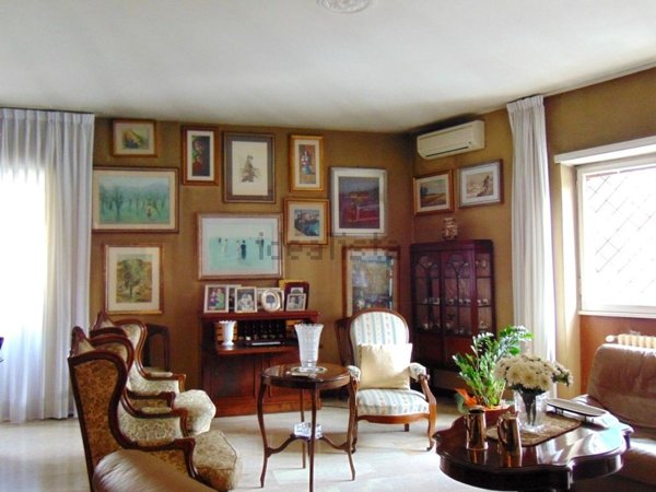 appartamento in vendita a Roma in zona Ardeatino