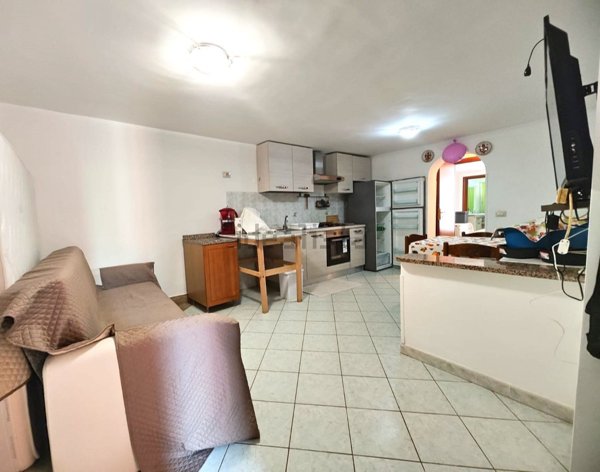 appartamento in vendita a Roma in zona Torre Angela