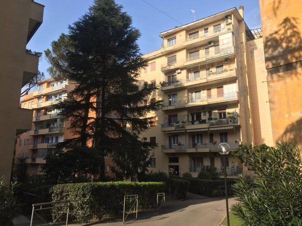 appartamento in vendita a Roma in zona Ostiense
