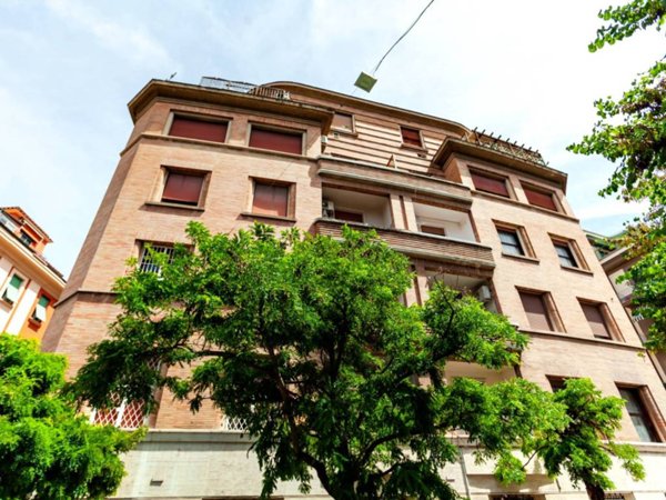 appartamento in vendita a Roma in zona Nomentano