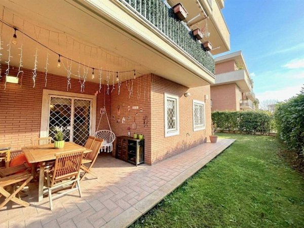 appartamento in vendita a Roma in zona Castelverde