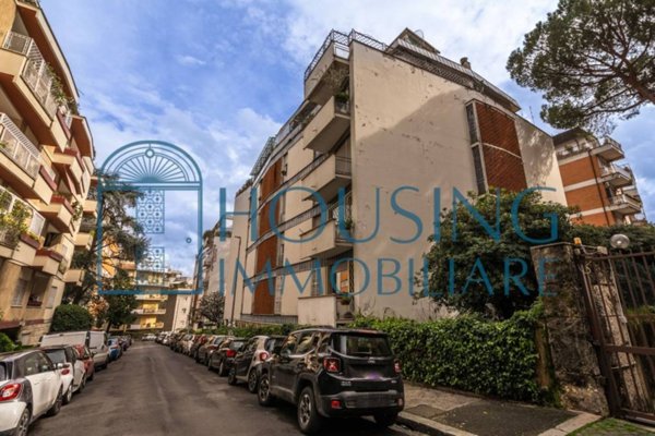 appartamento in vendita a Roma in zona Tor di Quinto