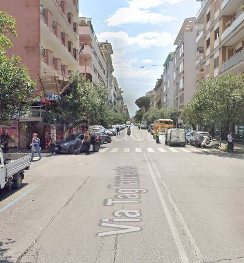 negozio in vendita a Roma in zona Trieste