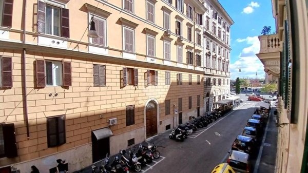 appartamento in vendita a Roma in zona Esquilino