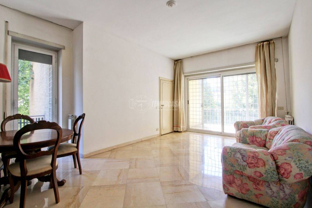 appartamento in vendita a Roma in zona Tor di Quinto