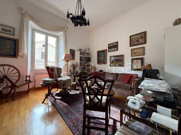 appartamento in vendita a Roma in zona Rione Monti/Campitelli