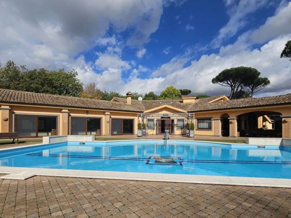 villa in vendita a Roma in zona Olgiata