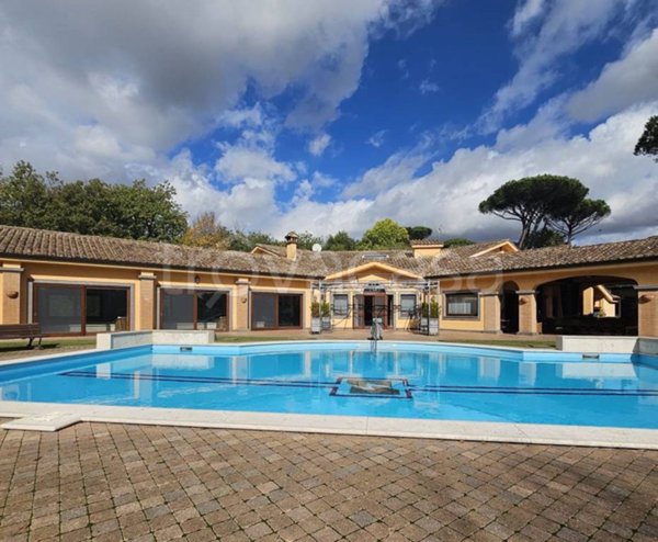 villa in vendita a Roma in zona Olgiata