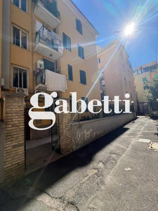 appartamento in vendita a Roma in zona Prenestino-Centocelle