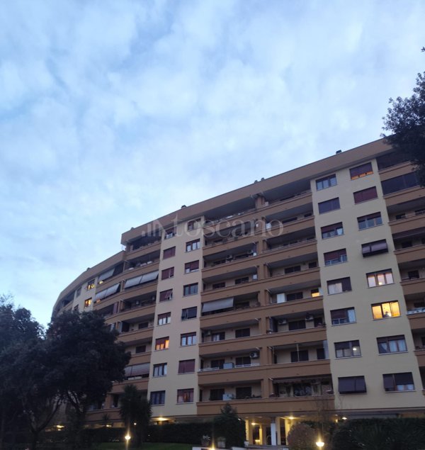 appartamento in vendita a Roma in zona Tor de' Cenci
