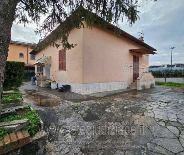 casa indipendente in vendita a Roma in zona Casal Morena