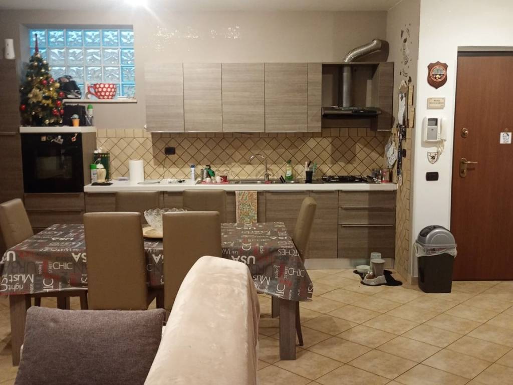 appartamento in vendita a Roma in zona Casal Monastero