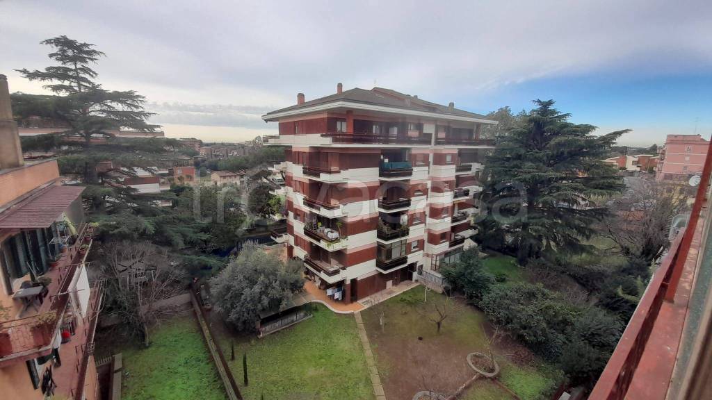 appartamento in vendita a Roma in zona La Pisana