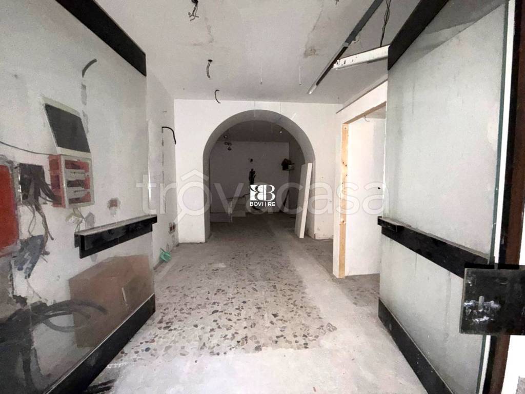 negozio in vendita a Roma in zona Parione/Sant'Eustachio