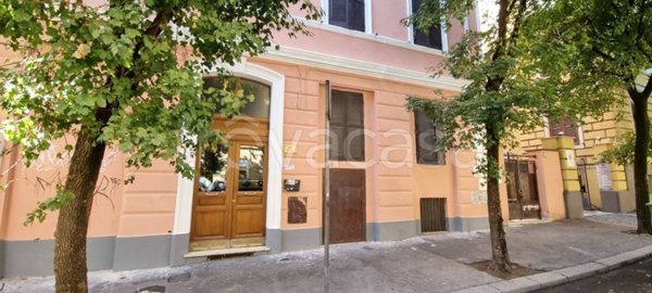 locale commerciale in vendita a Roma in zona Rione Prati