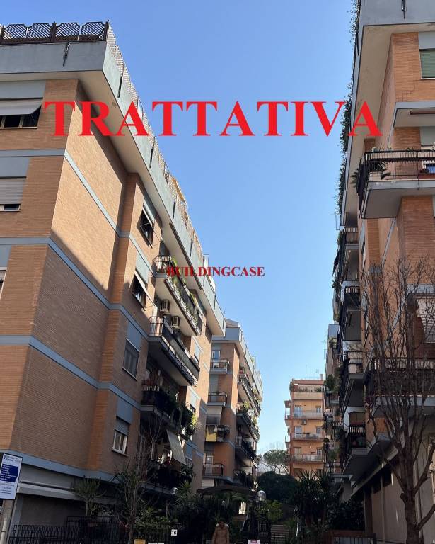 appartamento in vendita a Roma in zona Ardeatino