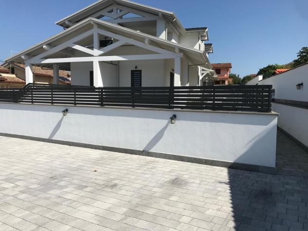 casa indipendente in vendita a Roma