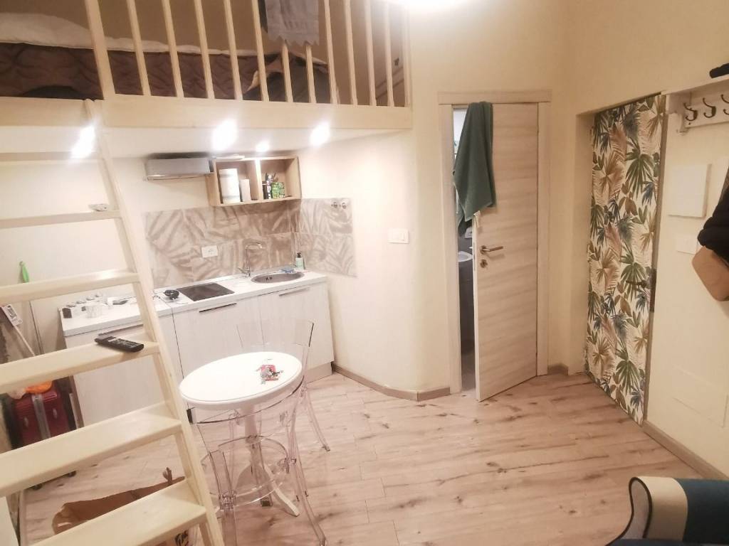 appartamento in vendita a Roma in zona Rione Monti/Campitelli