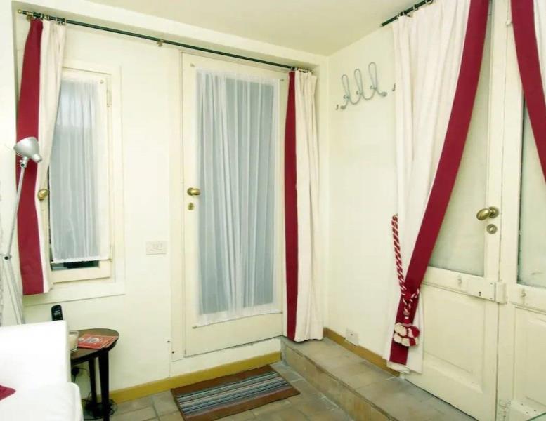 appartamento in vendita a Roma in zona Parione/Sant'Eustachio