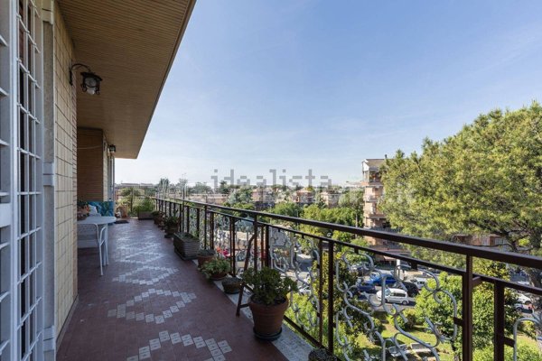 appartamento in vendita a Roma in zona Portuense