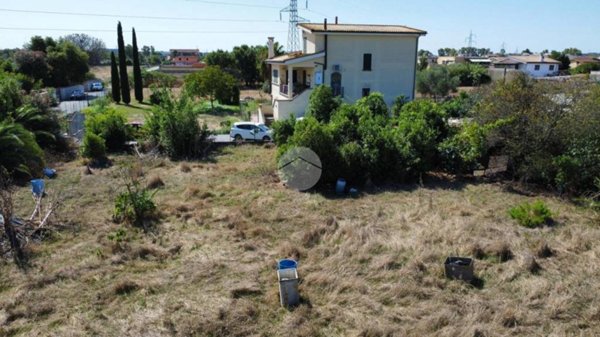 terreno agricolo in vendita a Roma in zona Piana del Sole
