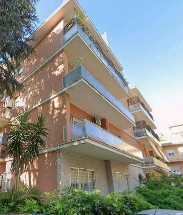 appartamento in vendita a Roma in zona Della Vittoria
