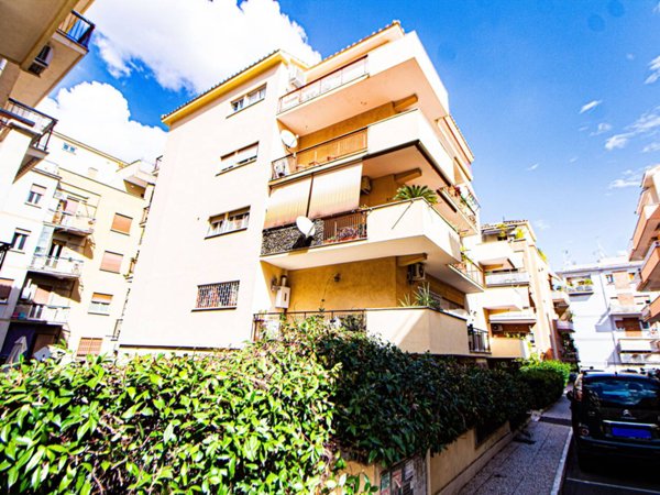 appartamento in vendita a Roma in zona Aurelio