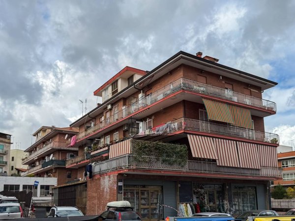 appartamento in vendita a Roma in zona Torre Maura